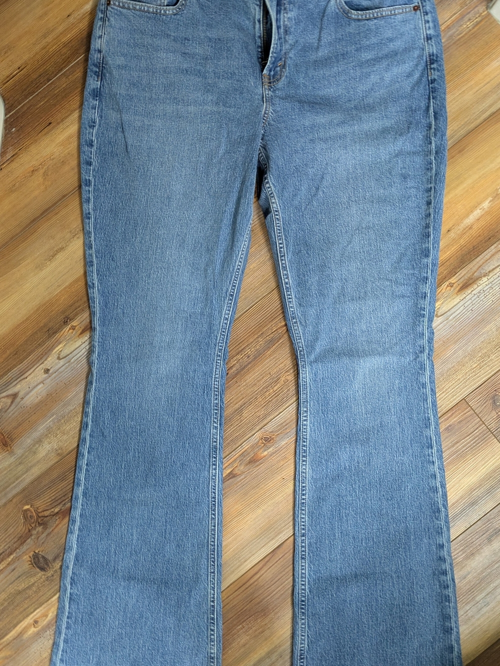 Abercrombie & Fitch Curve Love Light Blue Jeans